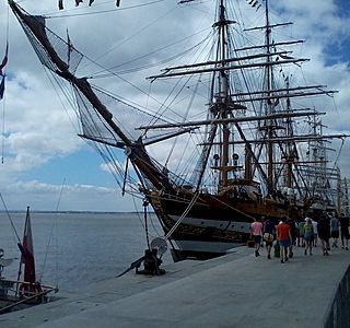 Voiles, coques, ponts et apparaux de vieux gréements 